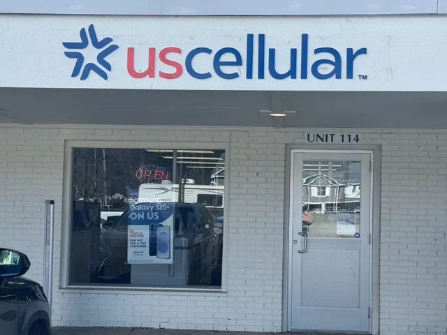 Authorized Retailer UScellular & T-Mobile