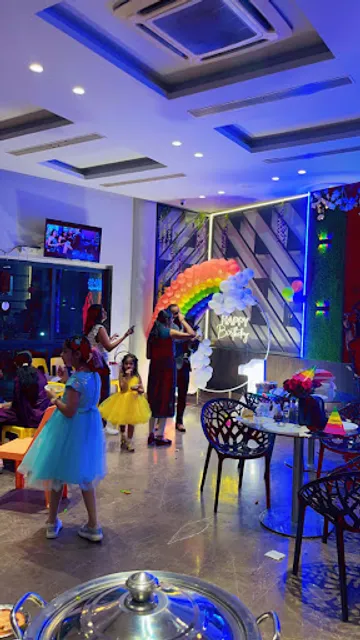 Cafe U n Me and Ratnawali’s Rasoi