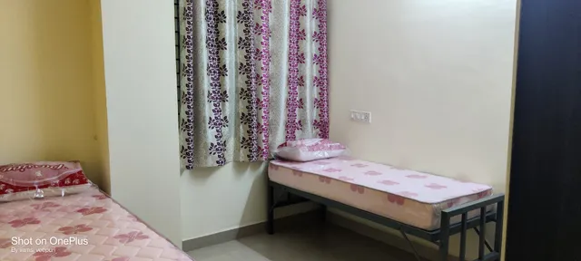 SRI BALAJI LADIES PG