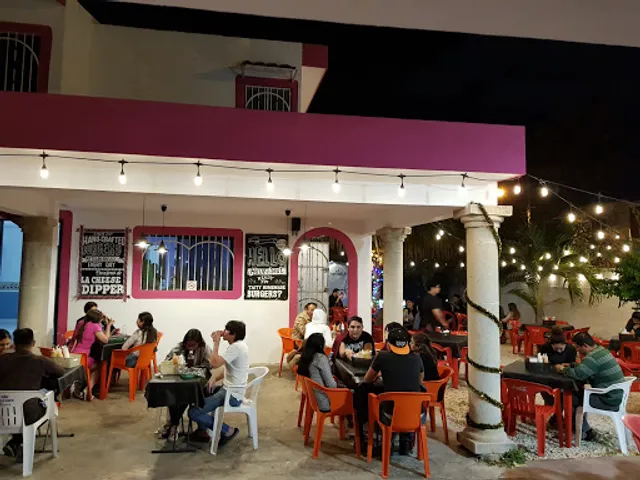 La Coronela Ahumador & Grill