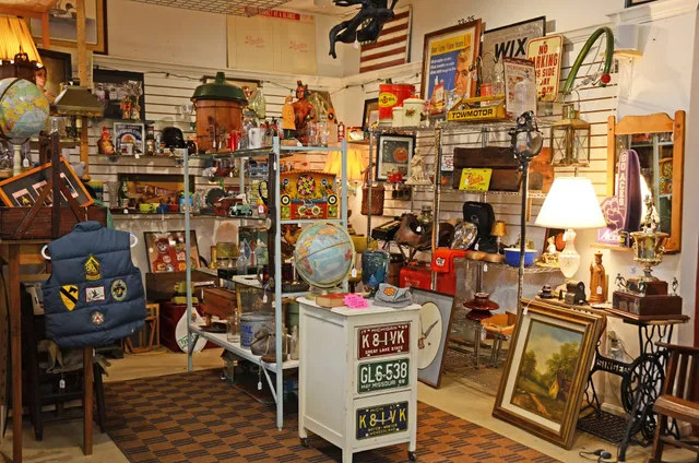 Riverside Antique Mall