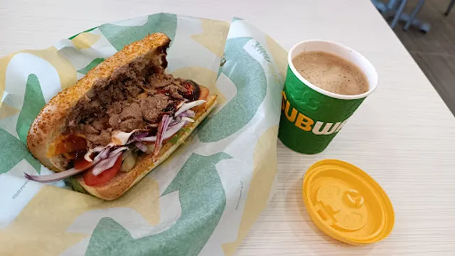 SUBWAY Jalan Tun Jugah