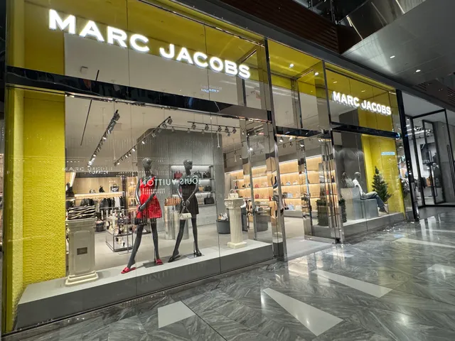 Marc Jacobs - Hudson Yards