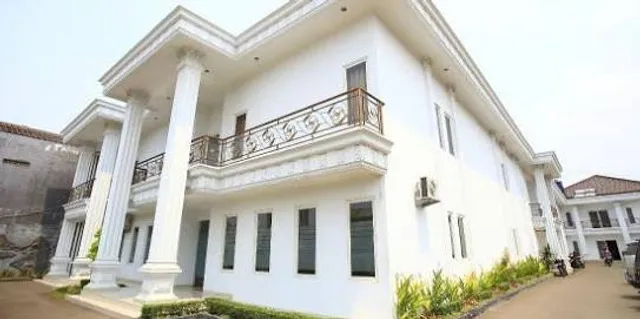 RedDoorz @ Jatiwaringin