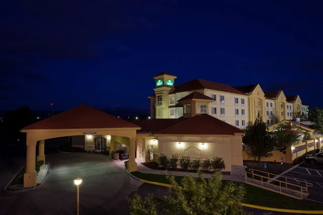 La Quinta Inn & Suites by Wyndham Salt Lake City Airport