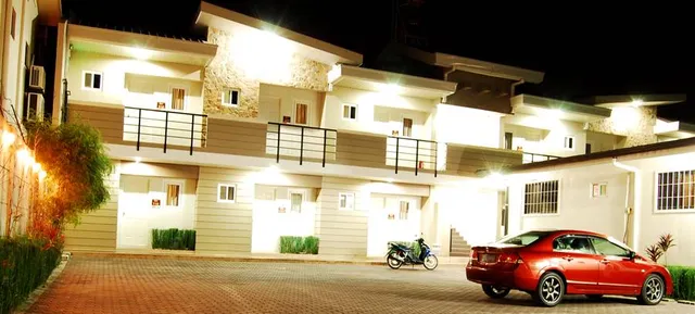 Rumi Apartelle & Hotel