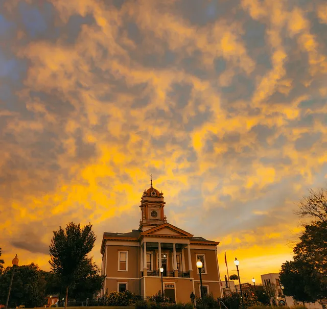 Courthouse Square