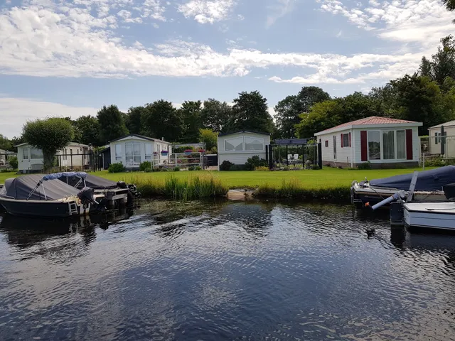 Camping Tussen De Diepen