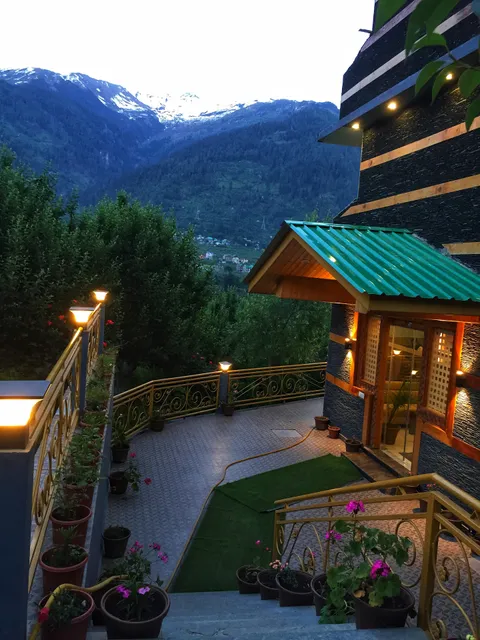 Golden Apple Cottage