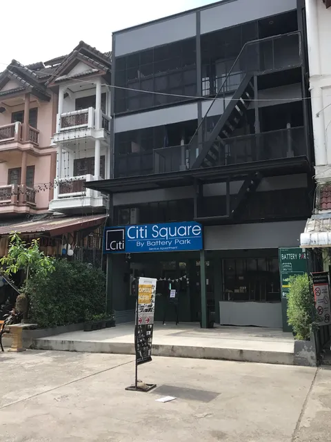 Citi Square by Battery Park