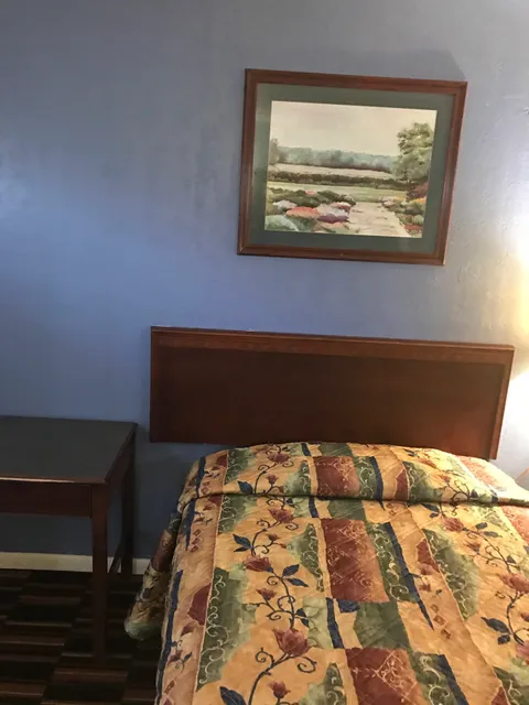 Relax Inn Motel