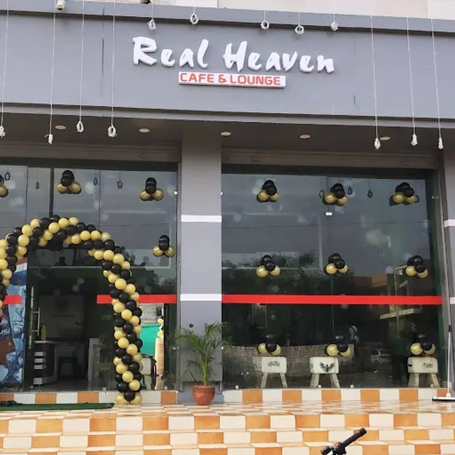 Day Light Cafe and Rooftop