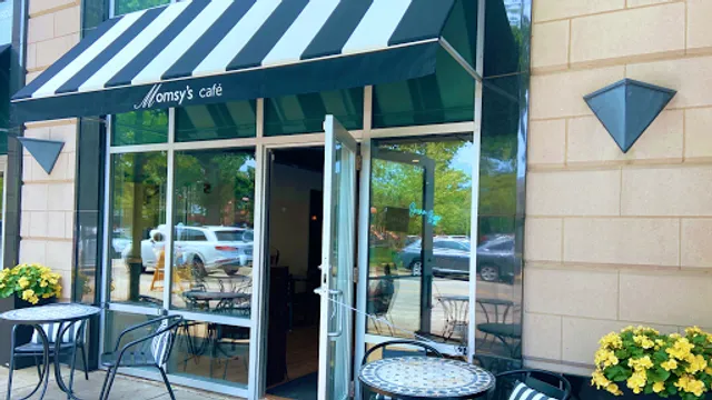 Momsy’s Cafe