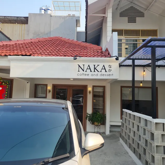 Naka Coffee and Dessert