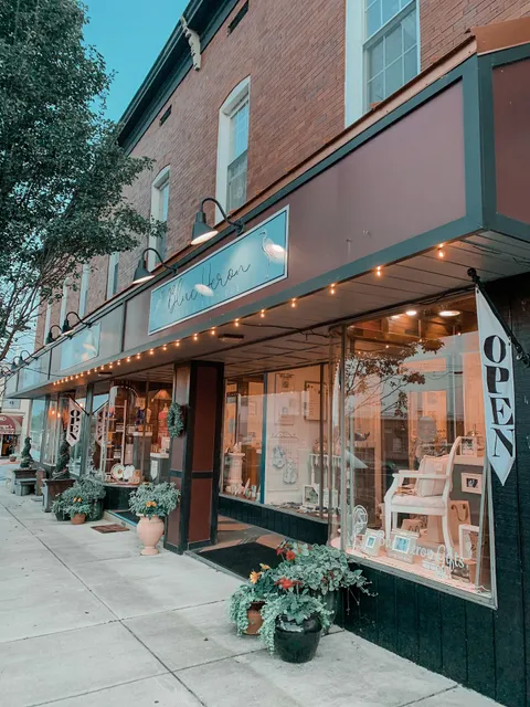 Blue Heron Gifts & Boutique