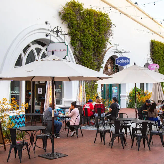 California Pasta Sandwich & Salads