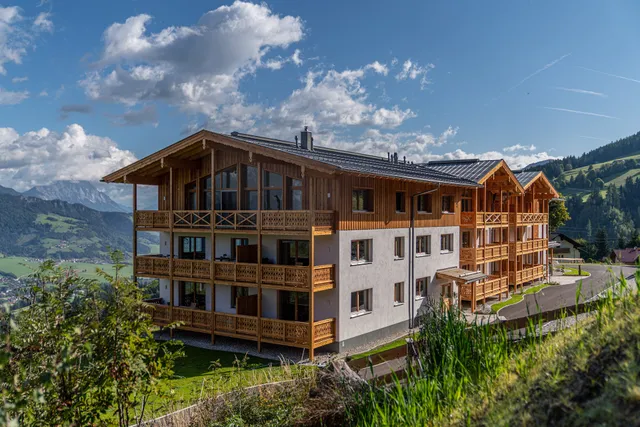 SKYLODGE ALPINE HOMES
