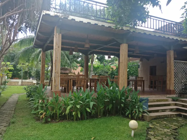 The Inn by Sunsethouse