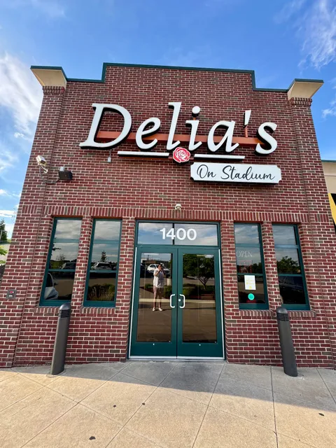Delia's on Stadium