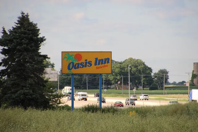 Oasis Inn Kenosha