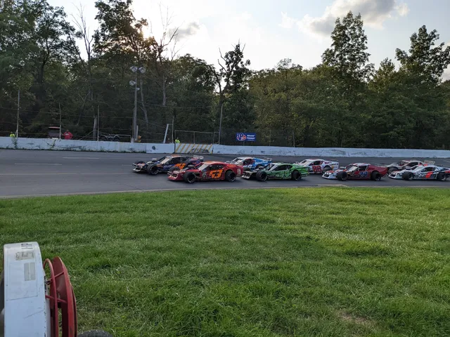 Mahoning Valley Speedway