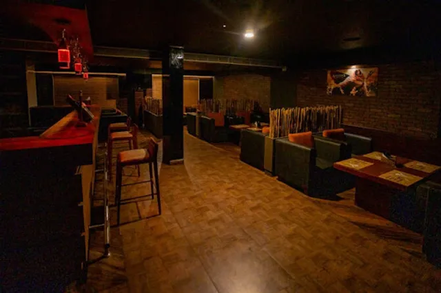 ASCOT LOUNGE - Lounge Bar