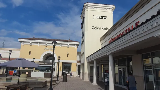 Columbia Factory Store