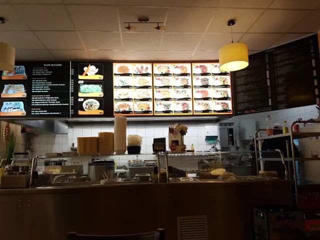 Mr. Ho Asiatische Spezialitäten Sushi