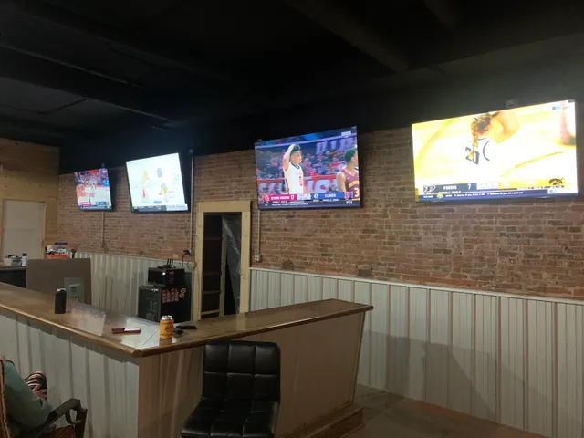 Maulden's Sports Bar