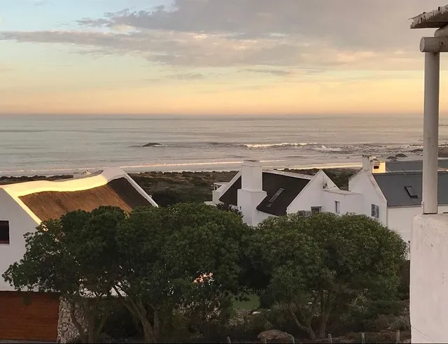 Marlyn and Dolfyn Self-catering units