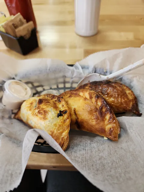 Empabake Bakery & Cafe