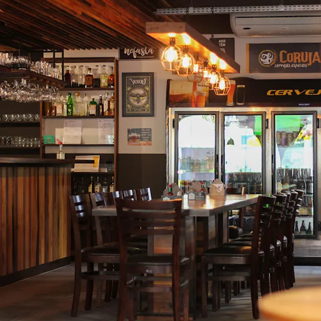 Bar Ilustríssimo - Cerveja e Amigos