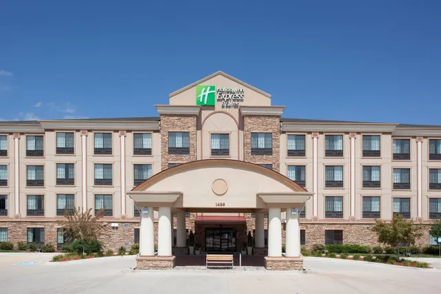 Holiday Inn Express & Suites Ft. Collins by IHG