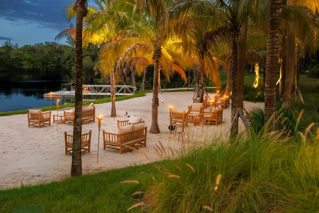 Florida Room at The Fort