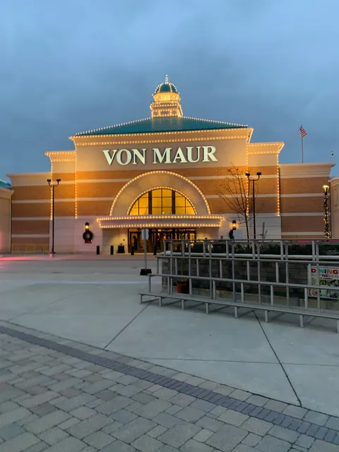 Von Maur