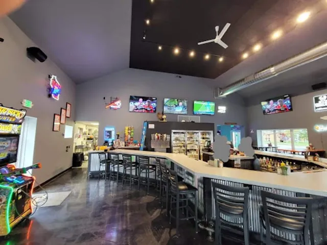 Champs Sports Bar & Grill