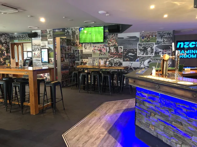 The Fitz 2 Sports Bar