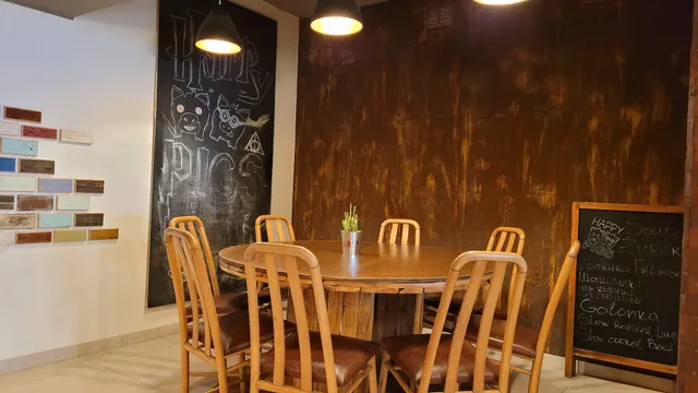 Happy Pigs Restaurant