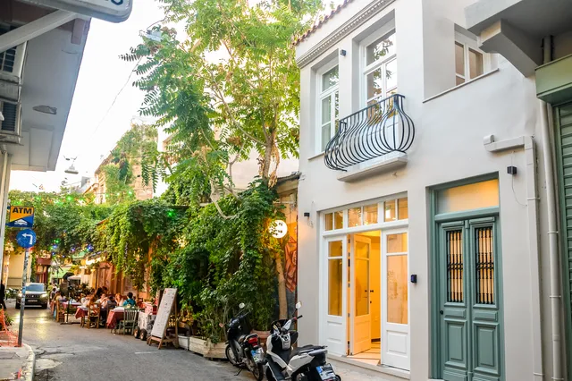 A-13 Luxury Rooms at Monastiraki Railway Station