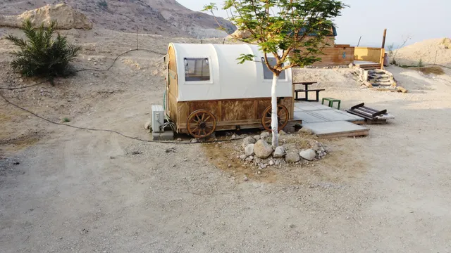 Dead-Sea Camping