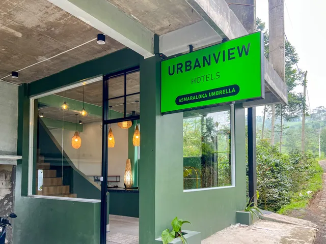 Urbanview Hotels Asmaraloka Umbrella