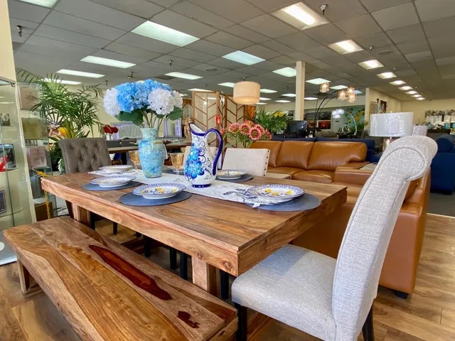 El Poblado Home Furniture Inc.