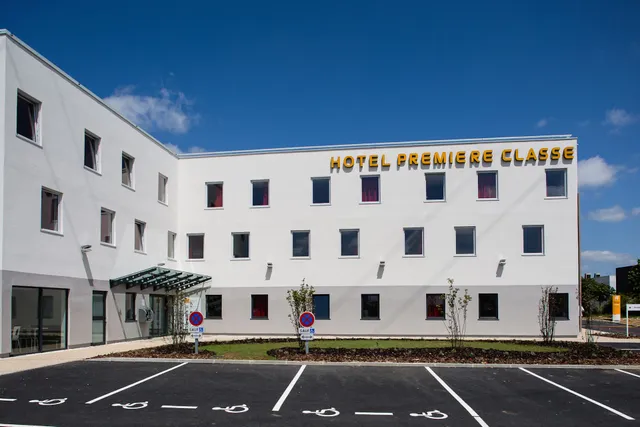 Hôtel Première Classe Chartres Sud - Barjouville
