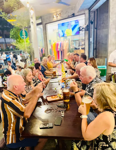 HotTuna Restaurant - nha hang Hottuna