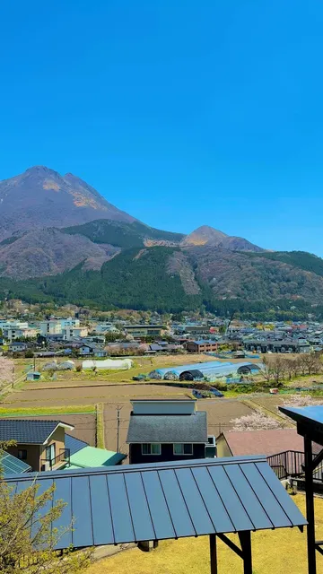 Onsen Ryokan mountains