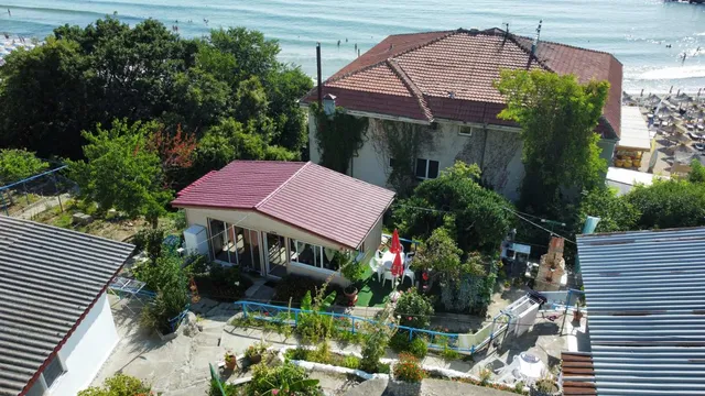 Ваканционни къщи "На брега"