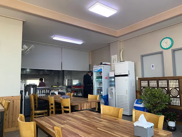 영흥도 바지락 해물칼국수