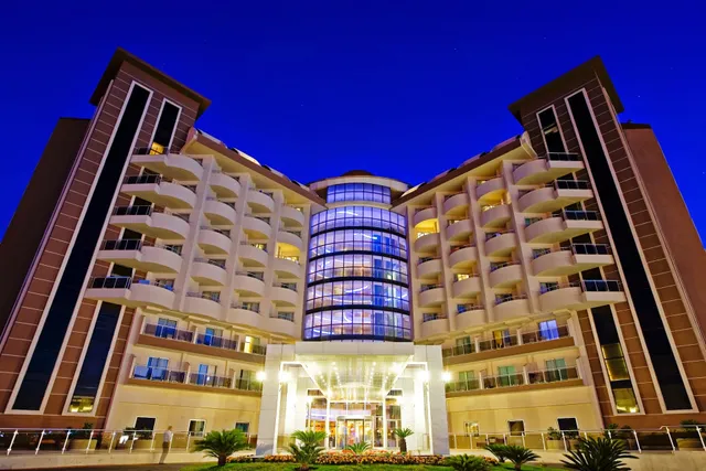 Saturn Palace Resort