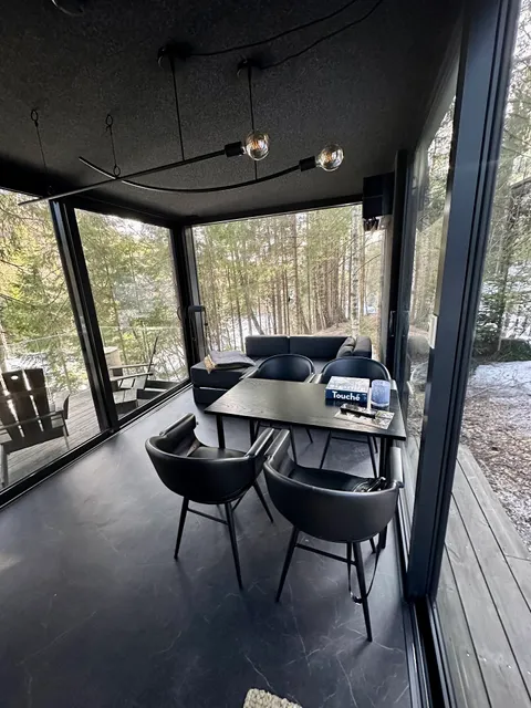 Laagen Treetop Cabin