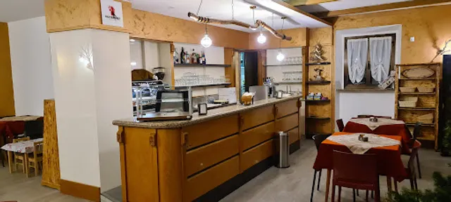 Tre Corone 1885 Pizzeria Bar Trattoria...e non solo